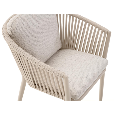 Orso tuinstoel in beige aluminium en verticaal geweven vlakke rope beige met All Weahter Solica FIrenze Natural kussen