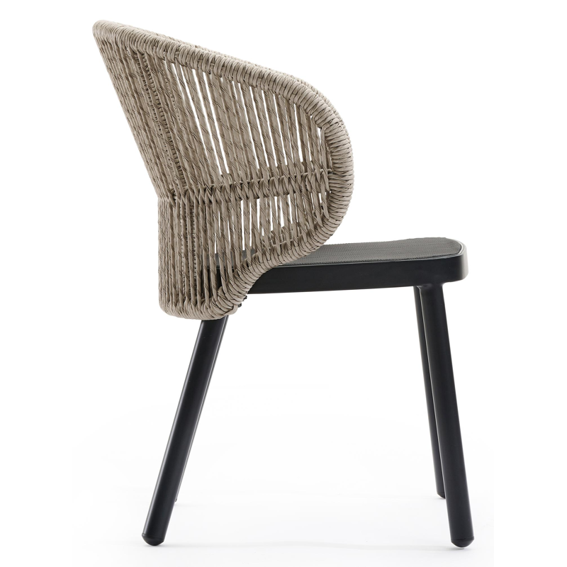 Lugano tuinstoel in zwart aluminium en beige gedraaide ronde wicker