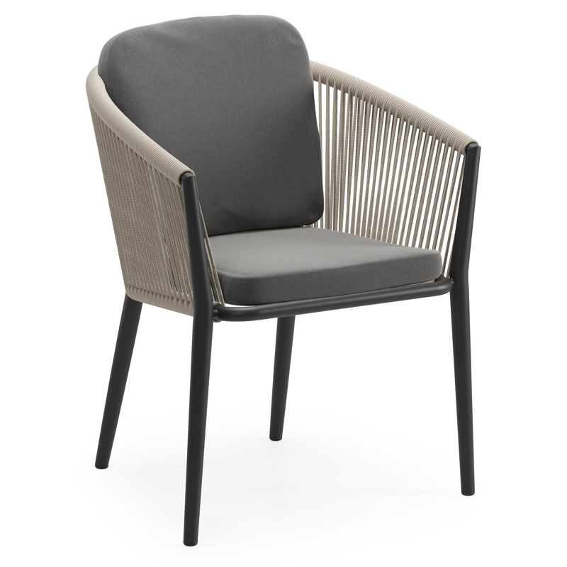 Orso tuinstoel in zwart aluminium en beige verticaal geweven ronde rope met luxe zitkussen in All Weather Sunbrella® Luxe Natte Charcoal Chine