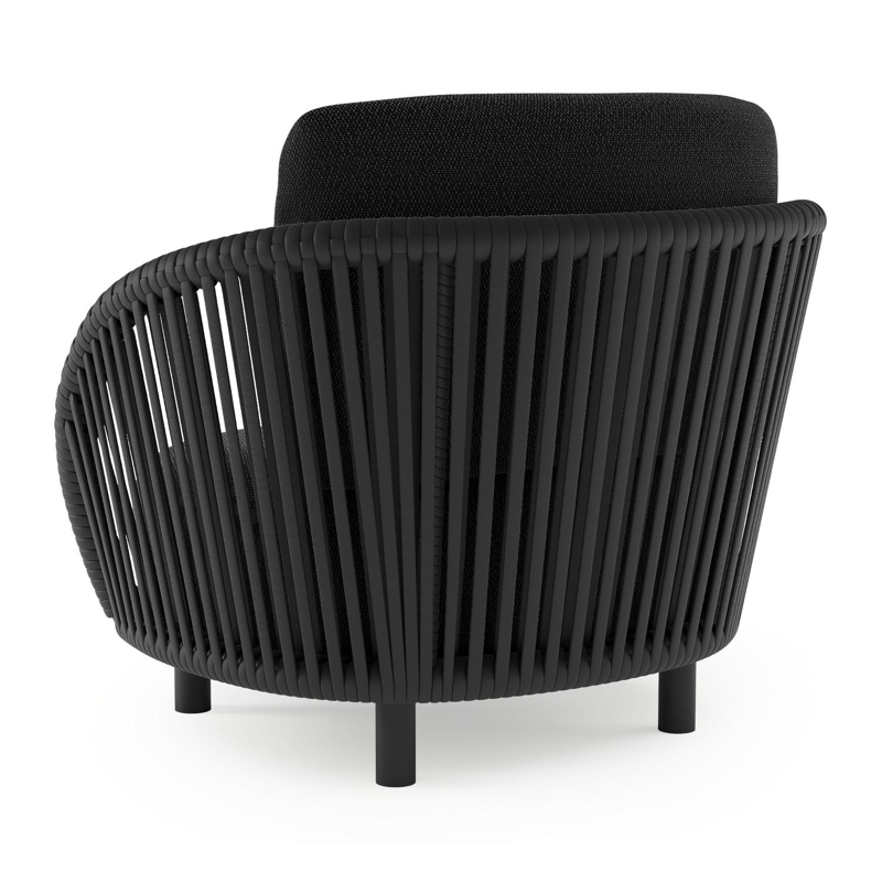 Fauteuil de jardin Lupino en aluminium noir et corde large plate de luxe tissée verticalement noir et coussins en all weather sunbrella® luxe lopi baribal