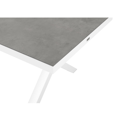 Ensemble de jardin Reza en aluminium blanc avec plateau de table en céramique pleine gris et 6 chaises de jardin empilables Calobra