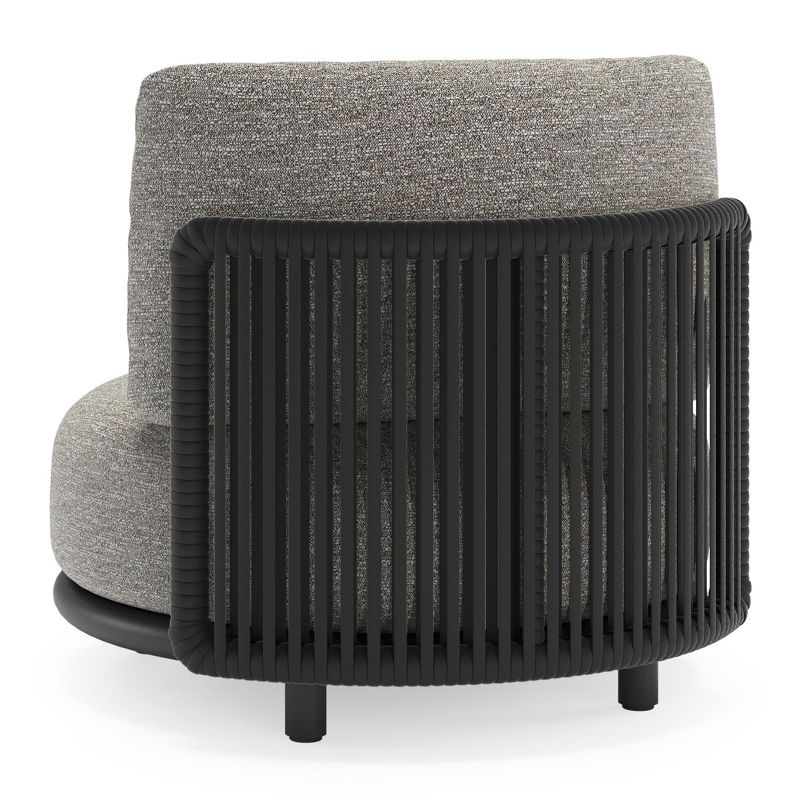 Lomano loungestoel in zwart aluminium en beige verticaal geweven luxe vlakke rope met tundra pepper all weather sunbrella® luxe kussen