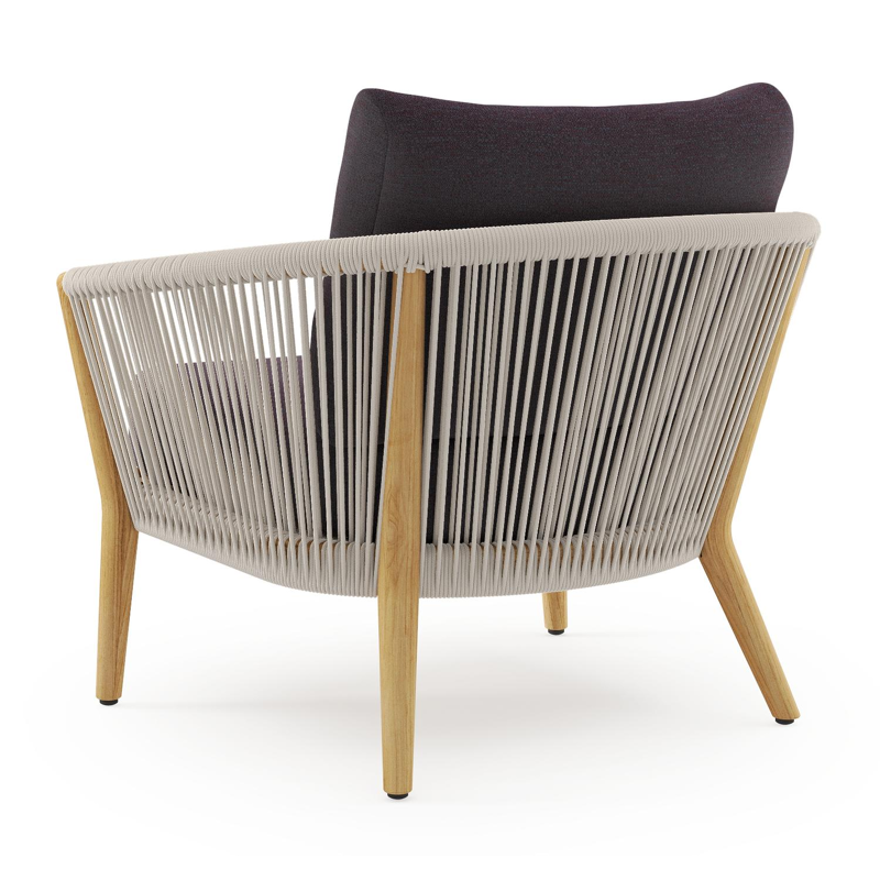 Orso loungestoel in teak en beige verticaal geweven ronde rope met Tundra Red all weather sunbrella® luxe kussen