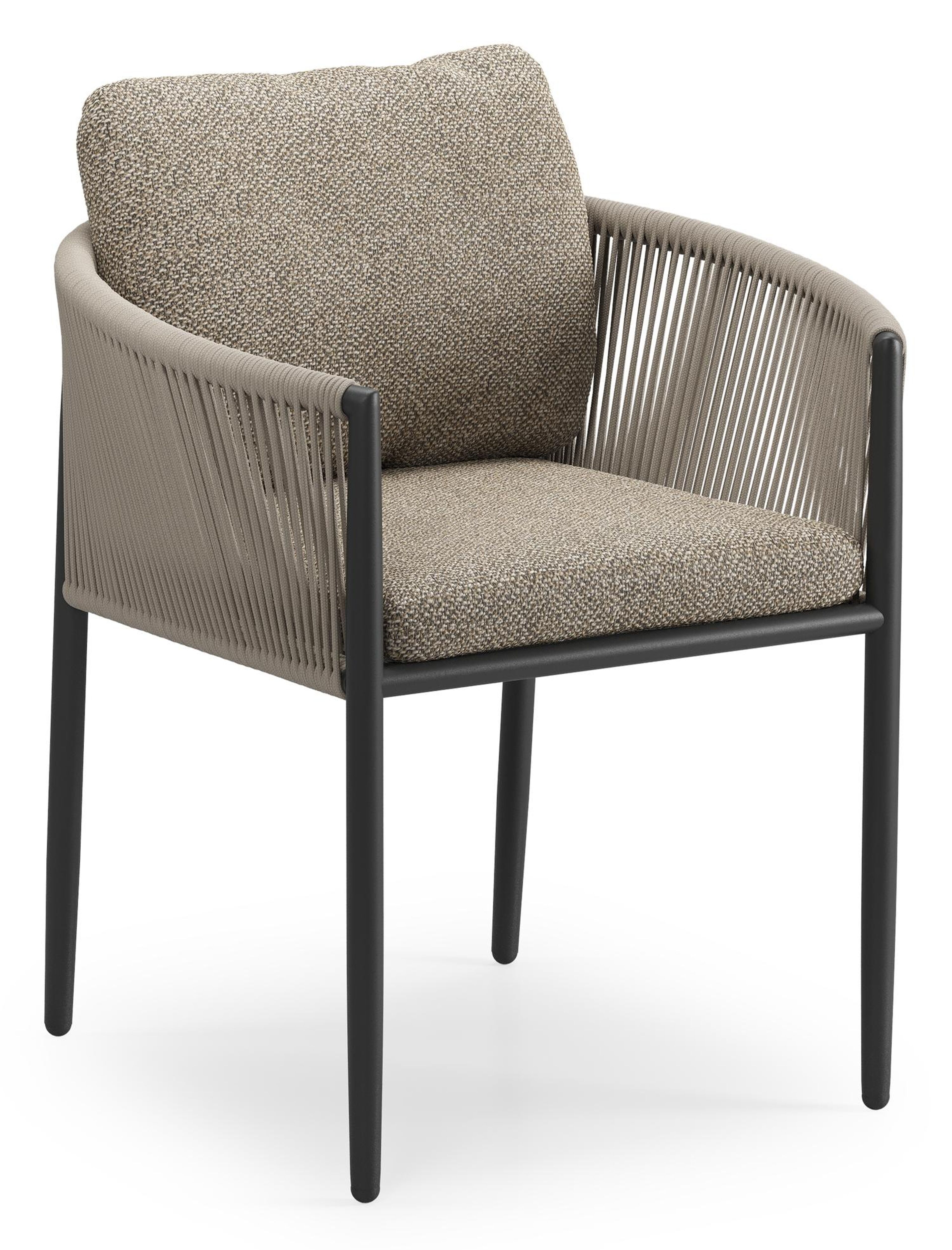 Organo tuinstoel in zwart aluminium en zwart verticaal geweven ronde rope met stoelkussen in All Weather Cosytica Madagascar Burch