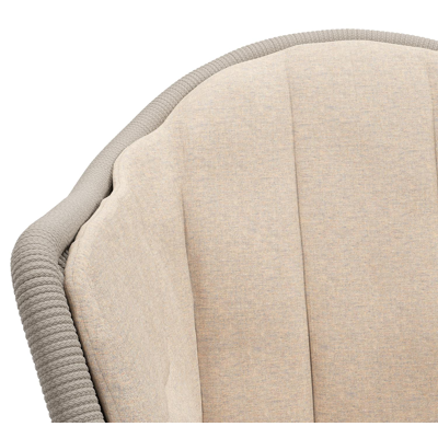 Chaise de jardin Pagino en teck et résine tressée ronde beige avec coussin en heritage papyrus all weather sunbrella® luxe