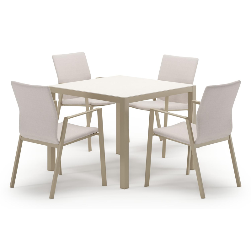 Feltro tuinset in beige aluminium en crema minerale sintered stone met 4 stapelbare Madura tuinstoelen