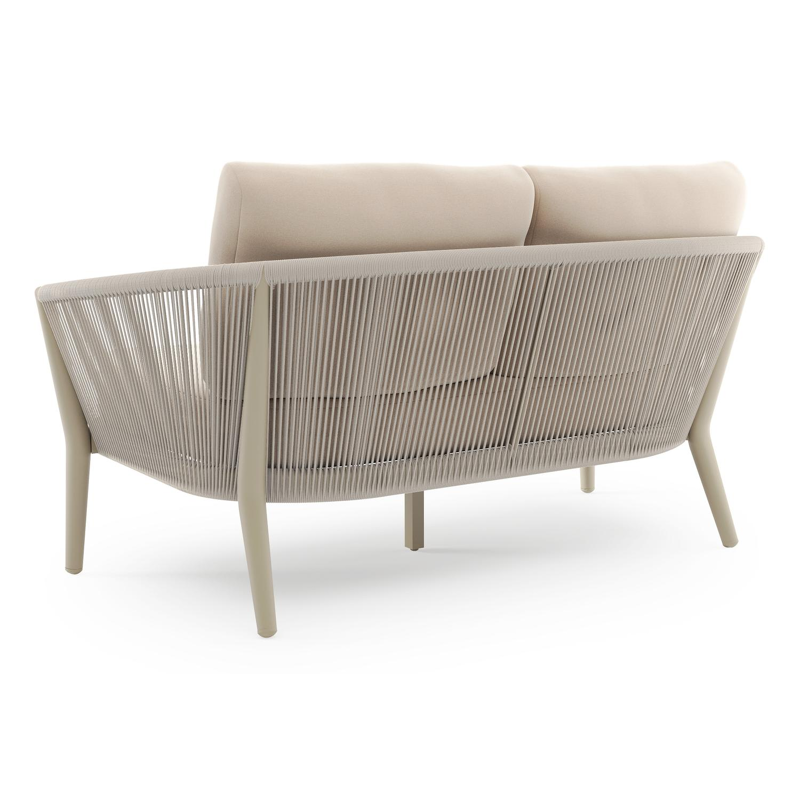 Orso loungebank in beige aluminium en beige verticaal geweven ronde rope met Natte Linen Chalk all weather sunbrella® luxe kussen