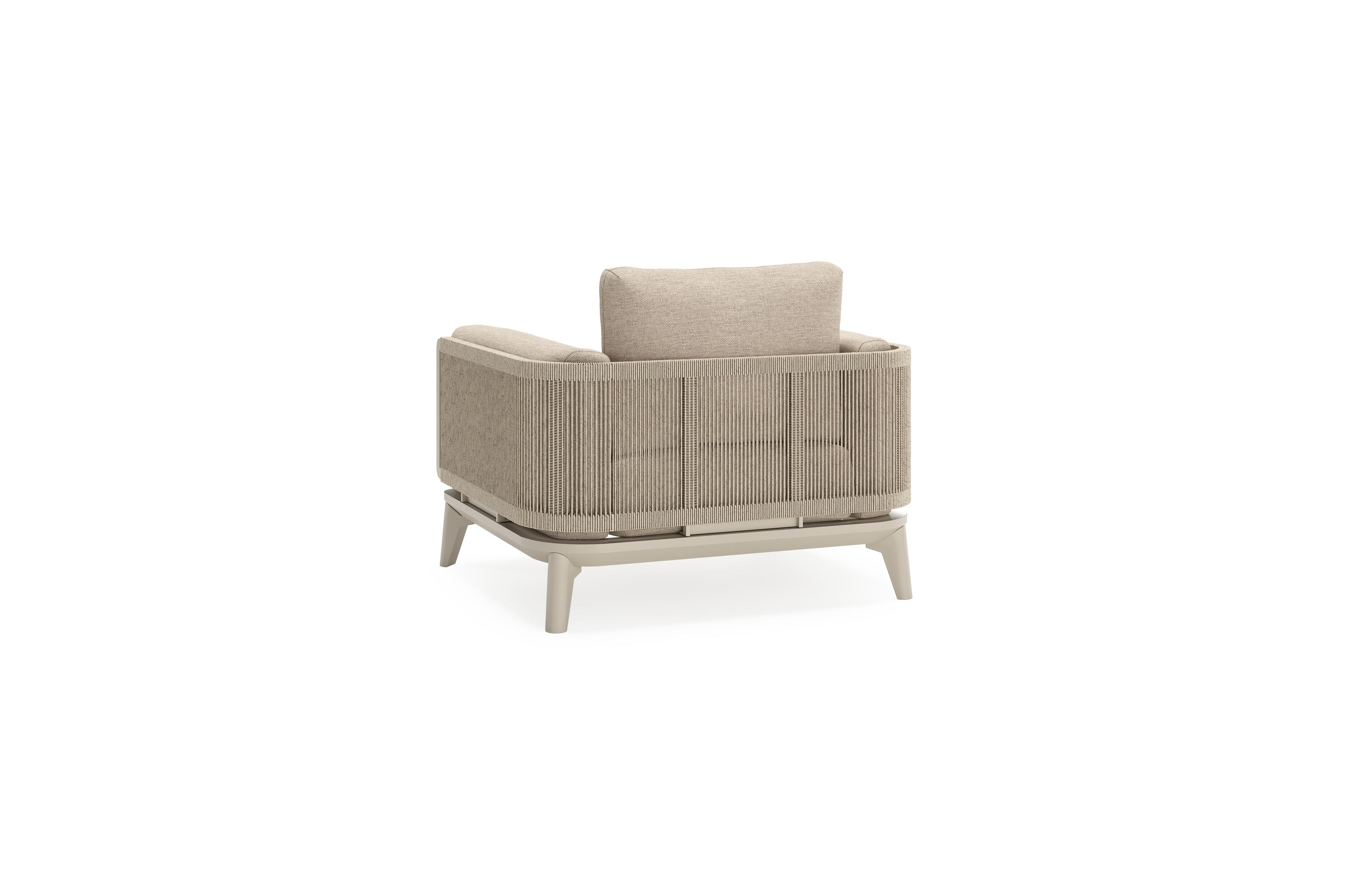 Mosa loungestoel in beige aluminium en beige gedraaide ronde wicker met rustic weather+ softtouch kussen