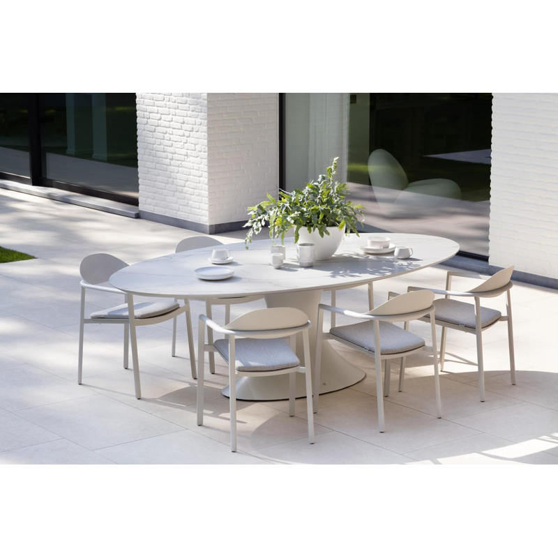 Fano tuintafel plat ovaal in wit aluminium en volkeramiek calacatta - L 240 x B 135 x H 75 cm