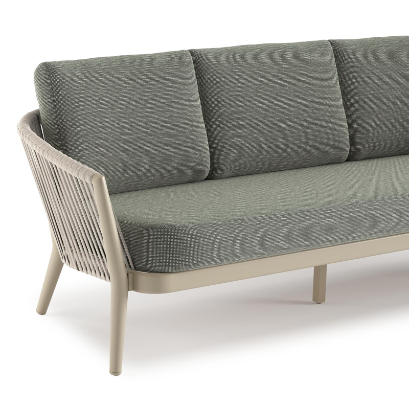 Orso loungeset in beige aluminium en beige verticaal geweven ronde rope met Slow Fern all weather sunbrella® luxe kussen