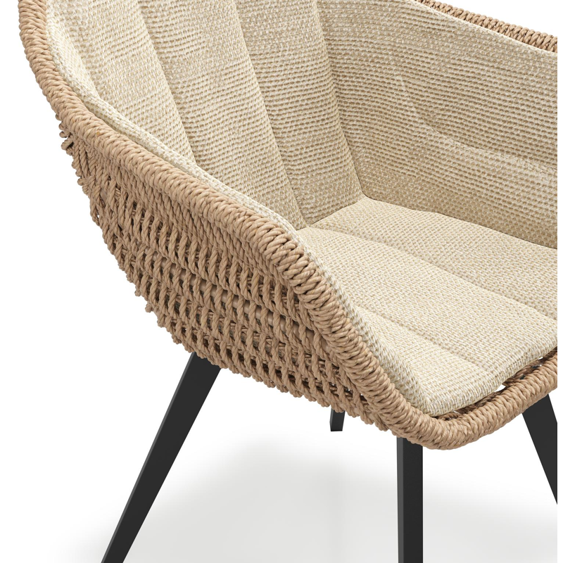 Pagino tuinstoel in zwart aluminium en naturel ronde wicker met zitkussen in All Weather Cosytica Althea Camel