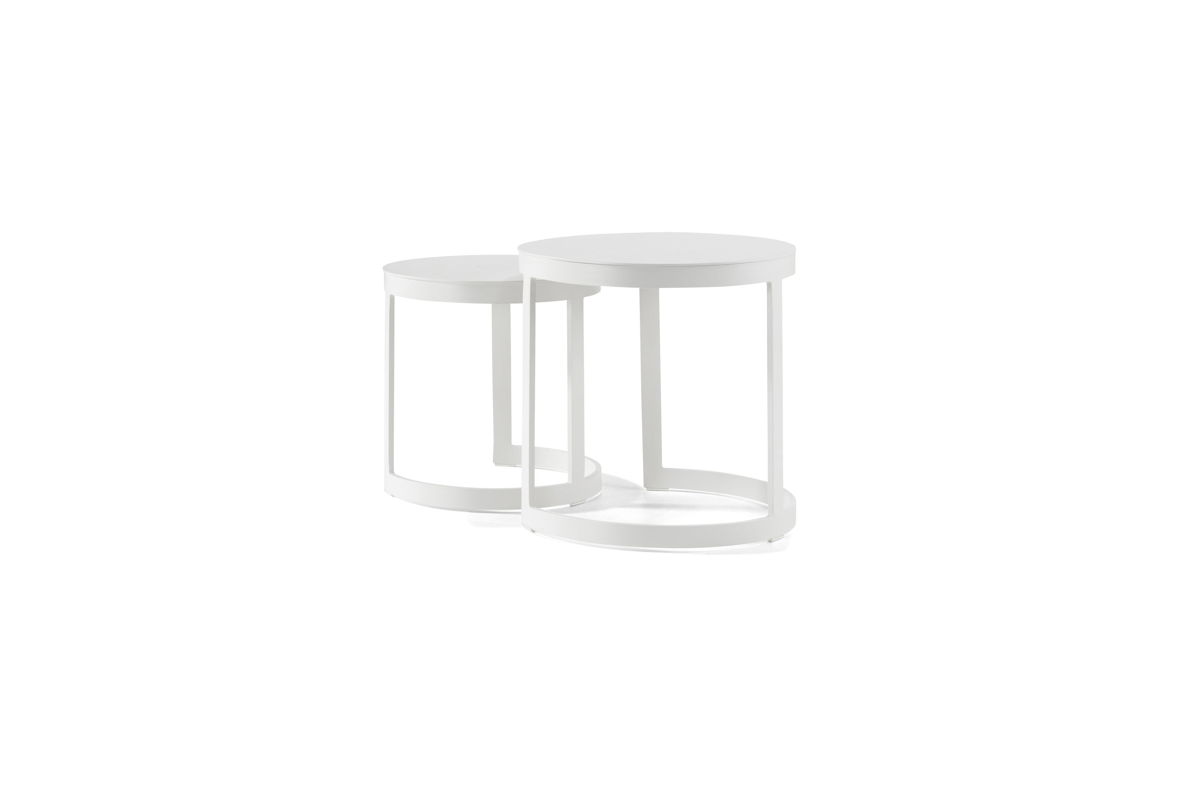 Enna bijzettafels in wit aluminium - tafel 1: Dia. 44 x H 46 cm, tafel 2: Dia. 52 x H 52 cm