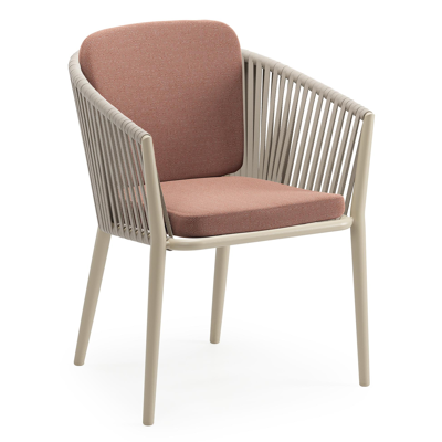 Chaise de jardin Orso en aluminium beige et corde plate tissée verticalement beige avec coussin en All Weather Sunbrella® Luxe Savane Rust