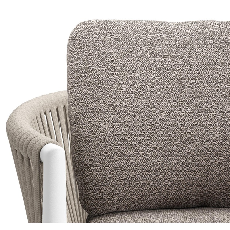 Organo tuinstoel in wit aluminium en beige verticaal geweven luxe vlakke rope met zitkussen in All Weather Sunbrella® Luxe Wander Granite