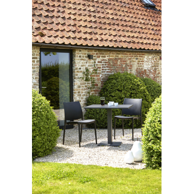 Chaise de jardin empilable Maya noire - matière synthétique