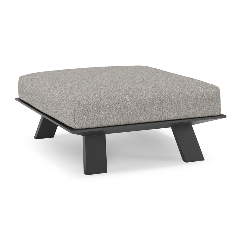 Cesano poef in zwart aluminium met tundra charcoal all weather Sunbrella® luxe kussen
