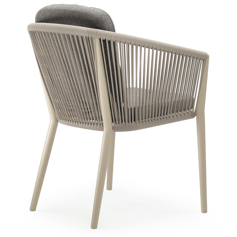 Orso tuinstoel in beige aluminium en beige verticaal geweven ronde rope met luxe zitkussen in All Weather Sunbrella® Luxe Chartres Drizzle
