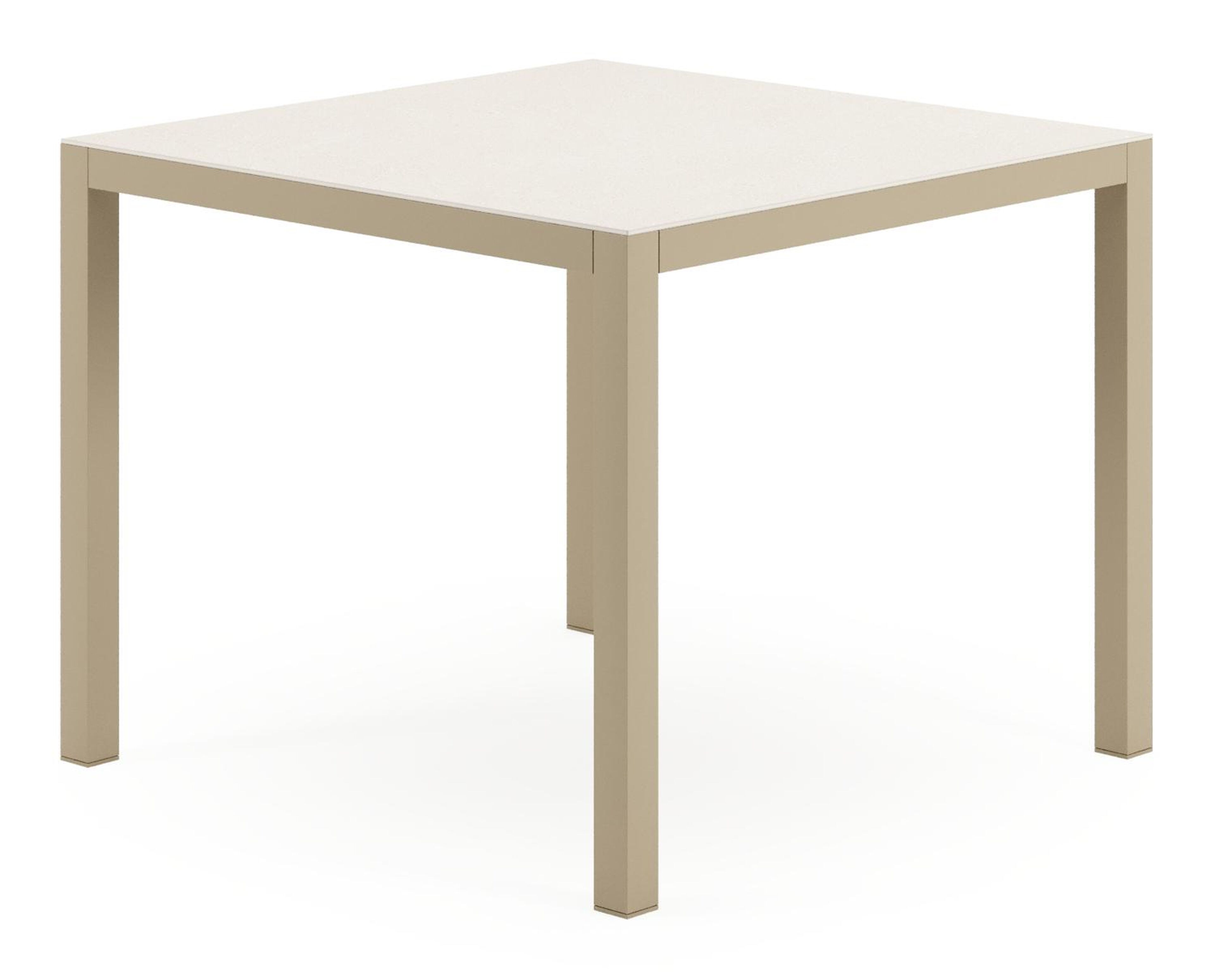 Feltro tuinset in beige aluminium en crema minerale sintered stone met 2 stapelbare Matera tuinstoelen
