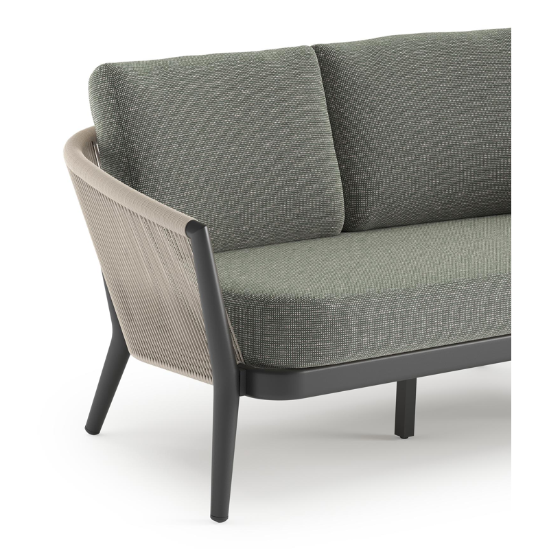 Orso loungebank in zwart aluminium en beige verticaal geweven ronde rope met Slow Fern all weather sunbrella® luxe kussen