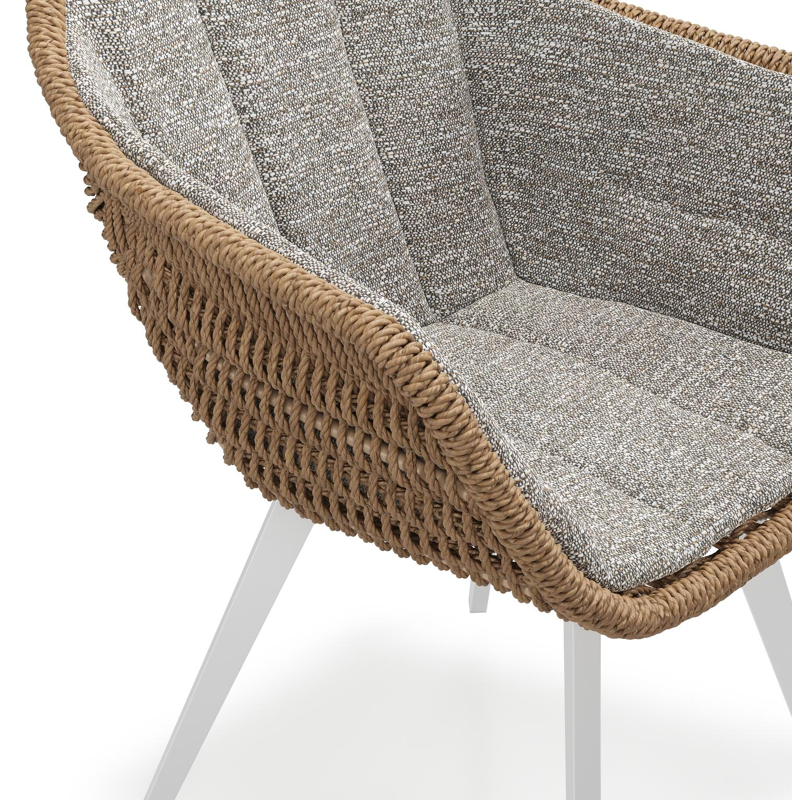 Pagino tuinstoel in wit aluminium en bruin ronde wicker met zitkussen in All Weather Sunbrella® Luxe Tundra Pepper