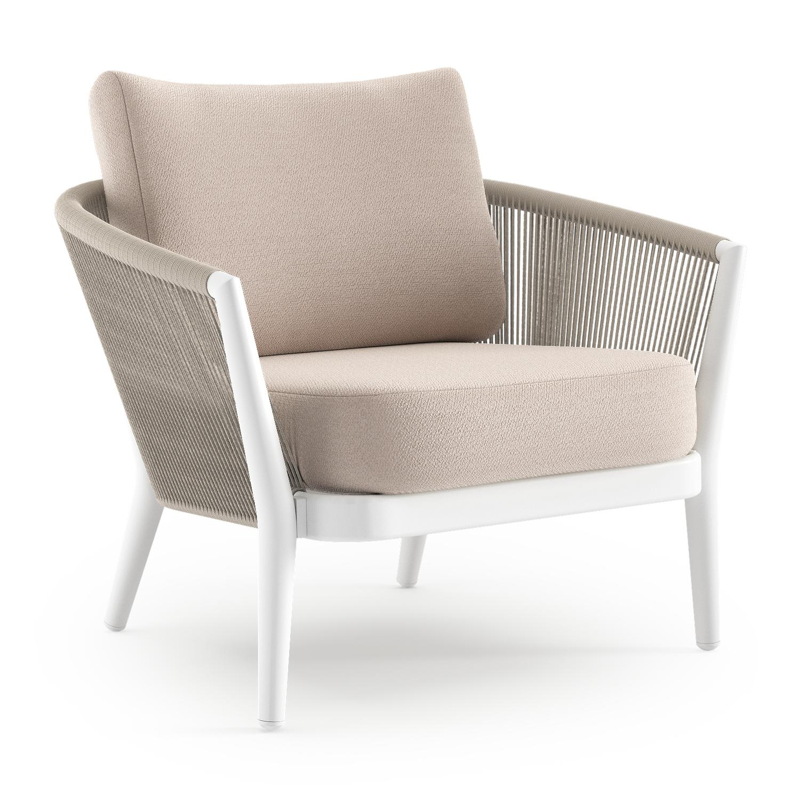 Fauteuil de jardin Orso en aluminium blanc en corde ronde tissée verticalement beige et coussins en all weather sunbrella® luxe Wander Pilat