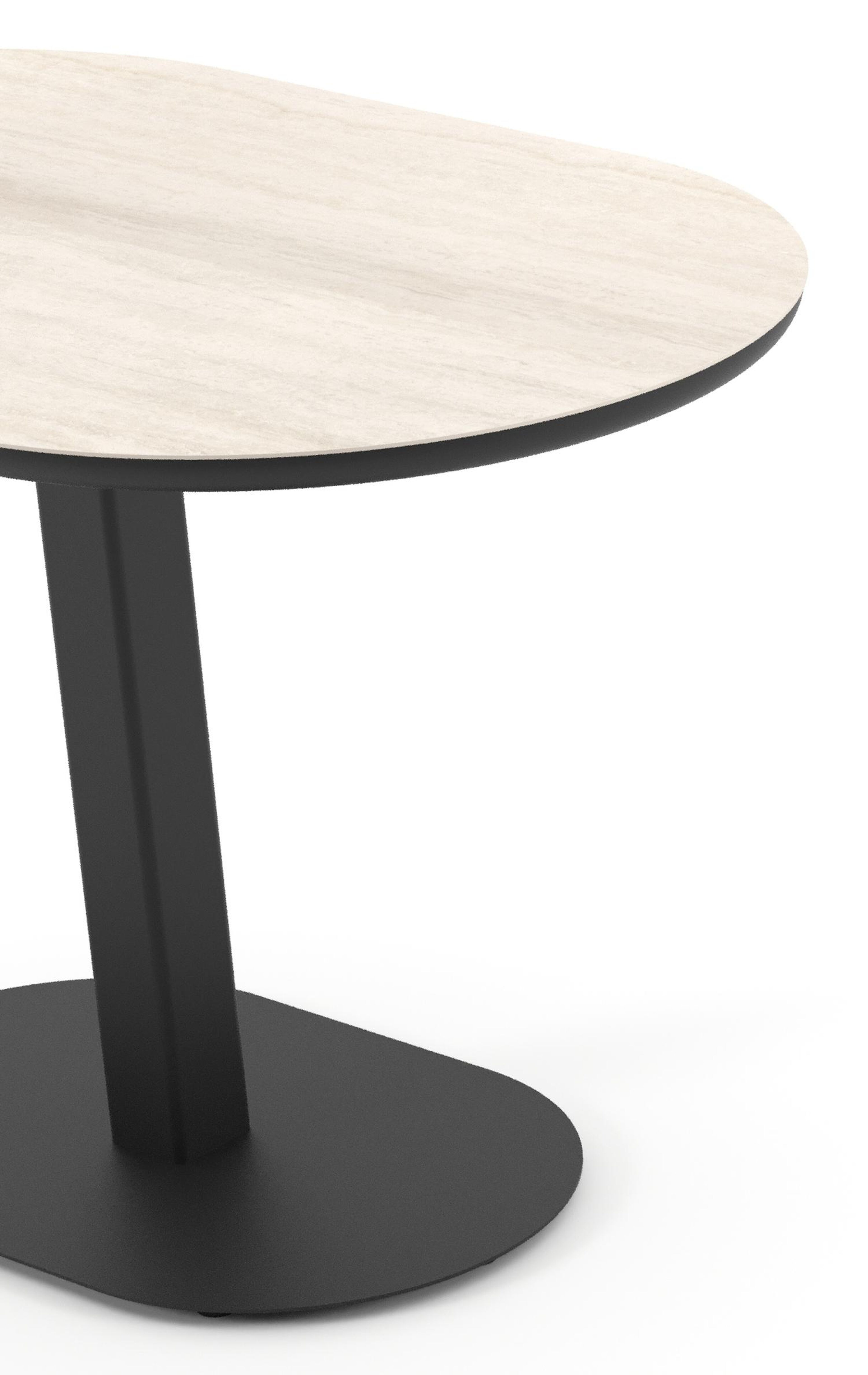 Table de jardin Teramo inclinable bombo en aluminium noir et céramique pleine Travertino Bianco - Lg. 110 x Lrg. 70 x Haut. 74 cm