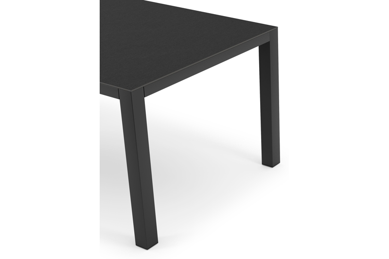 Como tuintafel in zwart aluminium en volkeramiek nero black - L 160 x B 100 x H 75 cm
