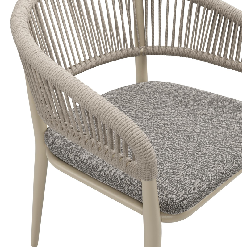 Tolfa stapelbare tuinstoel in beige aluminium en beige verticaal geweven ronde rope met stoelkussen in All Weather Sunbrella® Luxe Chartres Drizzle