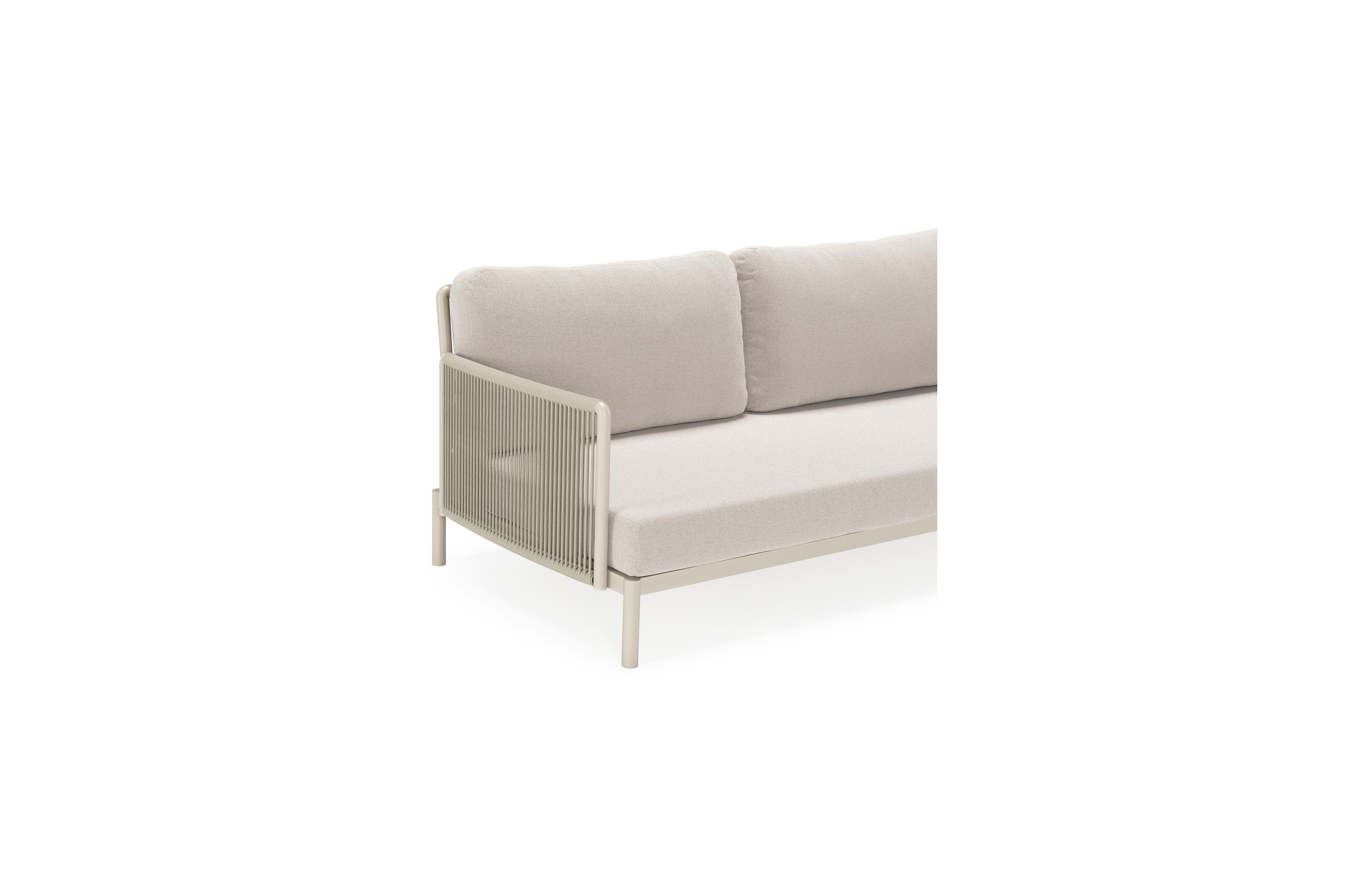 Amarante loungeset in beige aluminium en beige verticaal geweven ronde rope met beige Weather+ Softtouch kussen