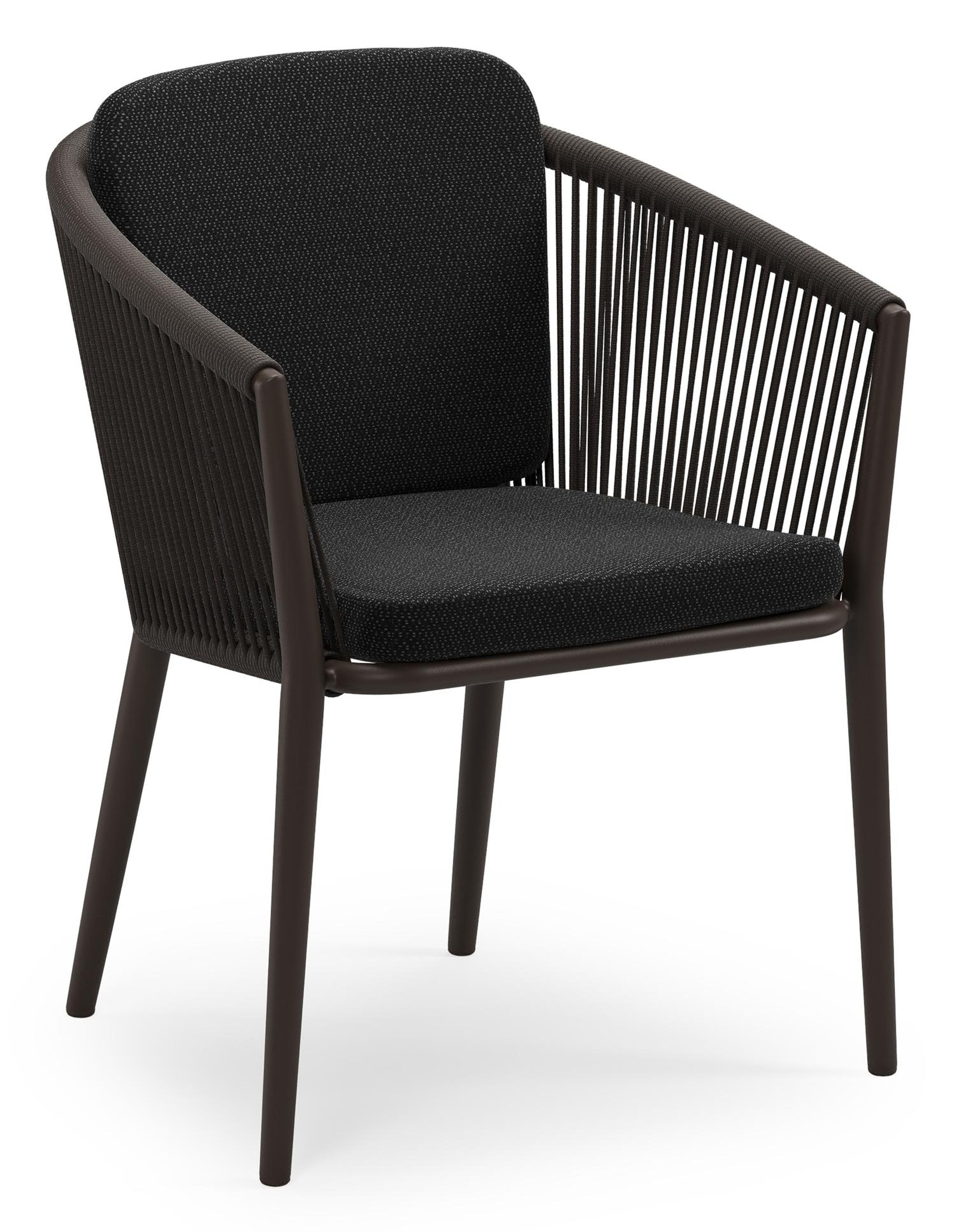 Chaise de jardin empilable Orso en aluminium brun foncé et corde ronde tissée verticalement brun foncé avec coussin en All Weather Sunbrella® Luxe Lopi Baribal