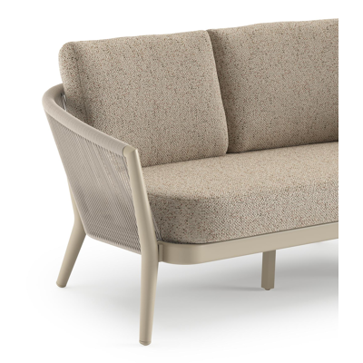 Orso loungebank in beige aluminium en beige verticaal geweven ronde rope met Bora Jungle all weather cosytica kussen