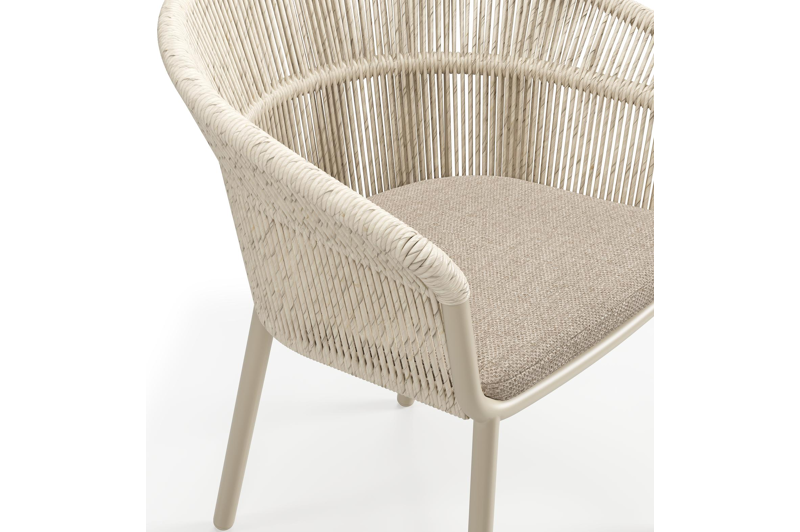 Matera tuinstoel in beige aluminium en beige gedraaide ronde wicker met kussen in rustic weather+ softtouch
