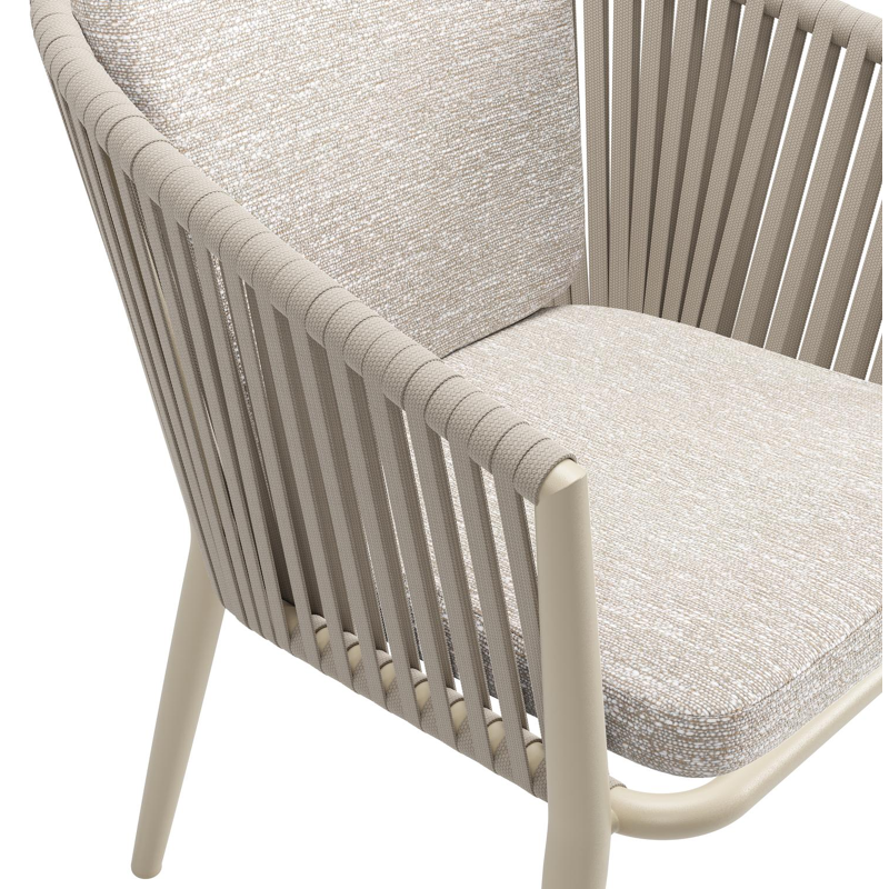 Chaise de jardin Orso en aluminium beige et corde plate tissée verticalement beige avec coussin en All Weather Sunbrella® Luxe Tundra Sand