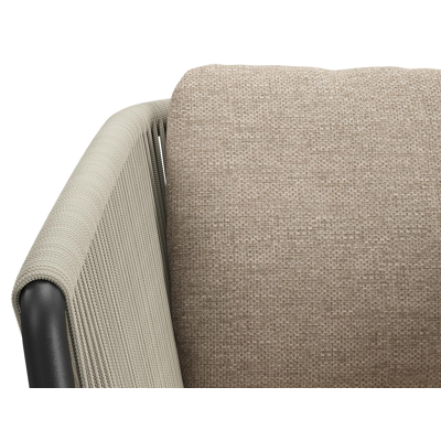 Gerona tuinstoel in zwart aluminium en beige verticaal geweven ronde rope met kussen in Rustic Weather+ Softtouch