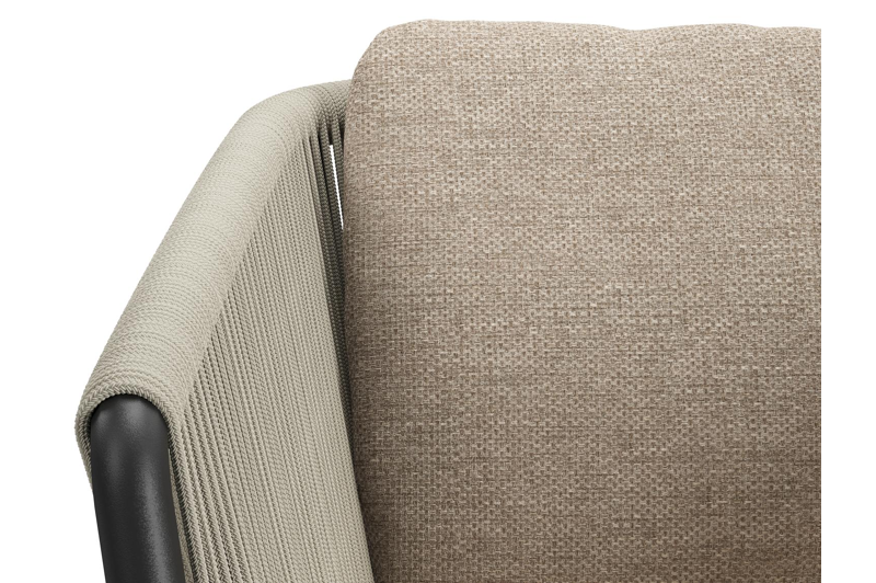 Mira tuinset in zwart aluminium en crema minerale sintered stone met 6 Gerona tuinstoelen