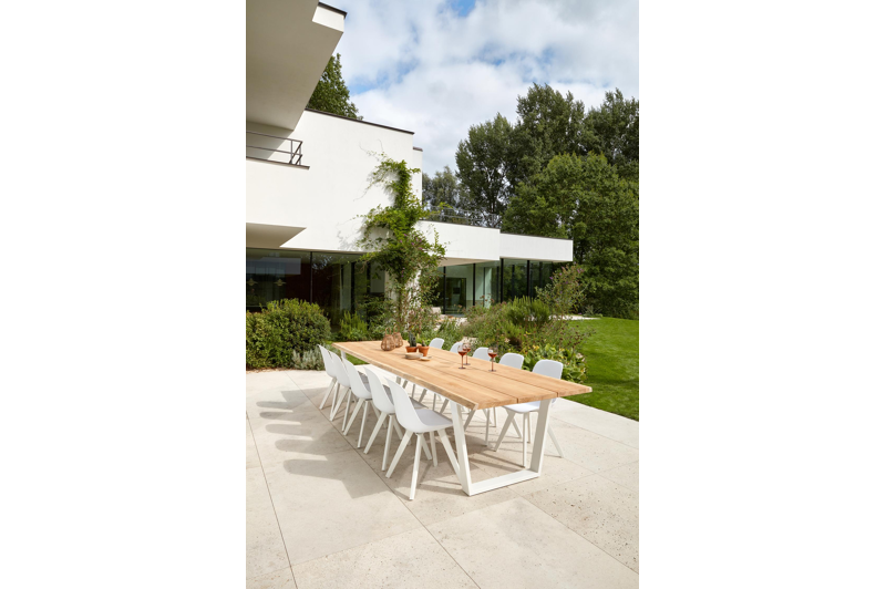 Viresa-Nano tuinstoel in wit aluminium en wit kunststof