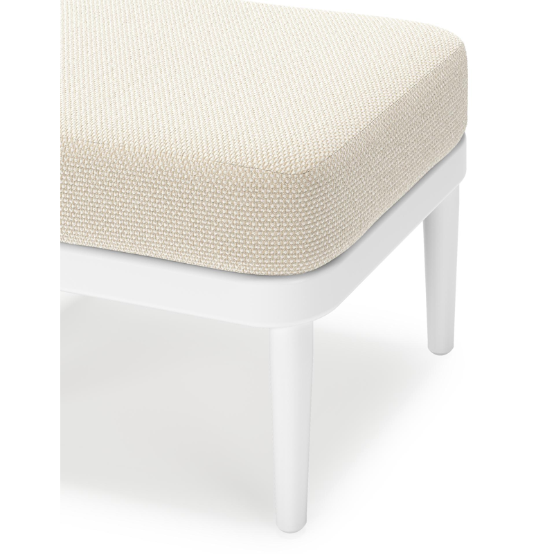 Orso poef in wit aluminium met Althea Off White all weather cosytica kussen