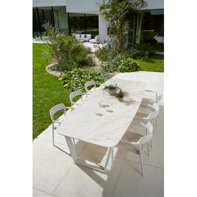 Pagino tuintafel in wit aluminium en volkeramiek calacatta - L 255 x B 115 x H 74 cm