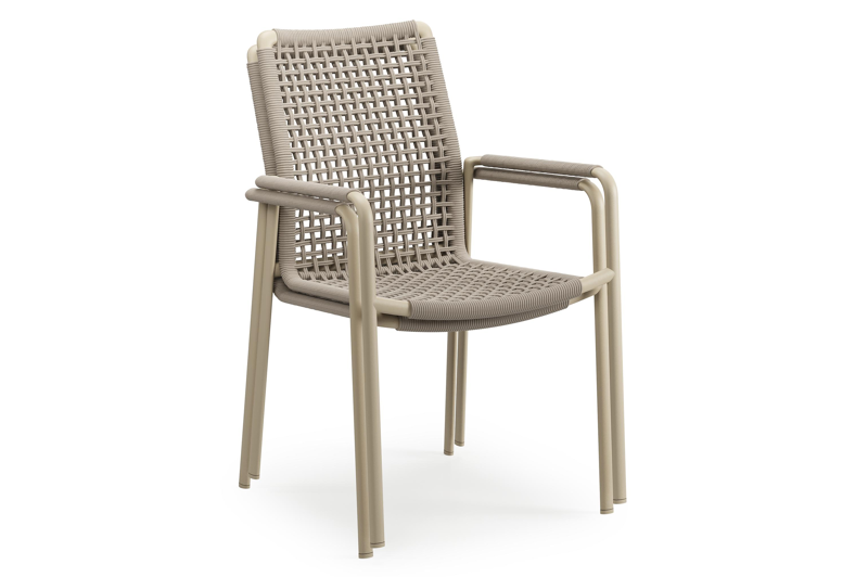 Como stapelbare tuinmeubelen in beige aluminium en beige vierkant geweven ronde rope