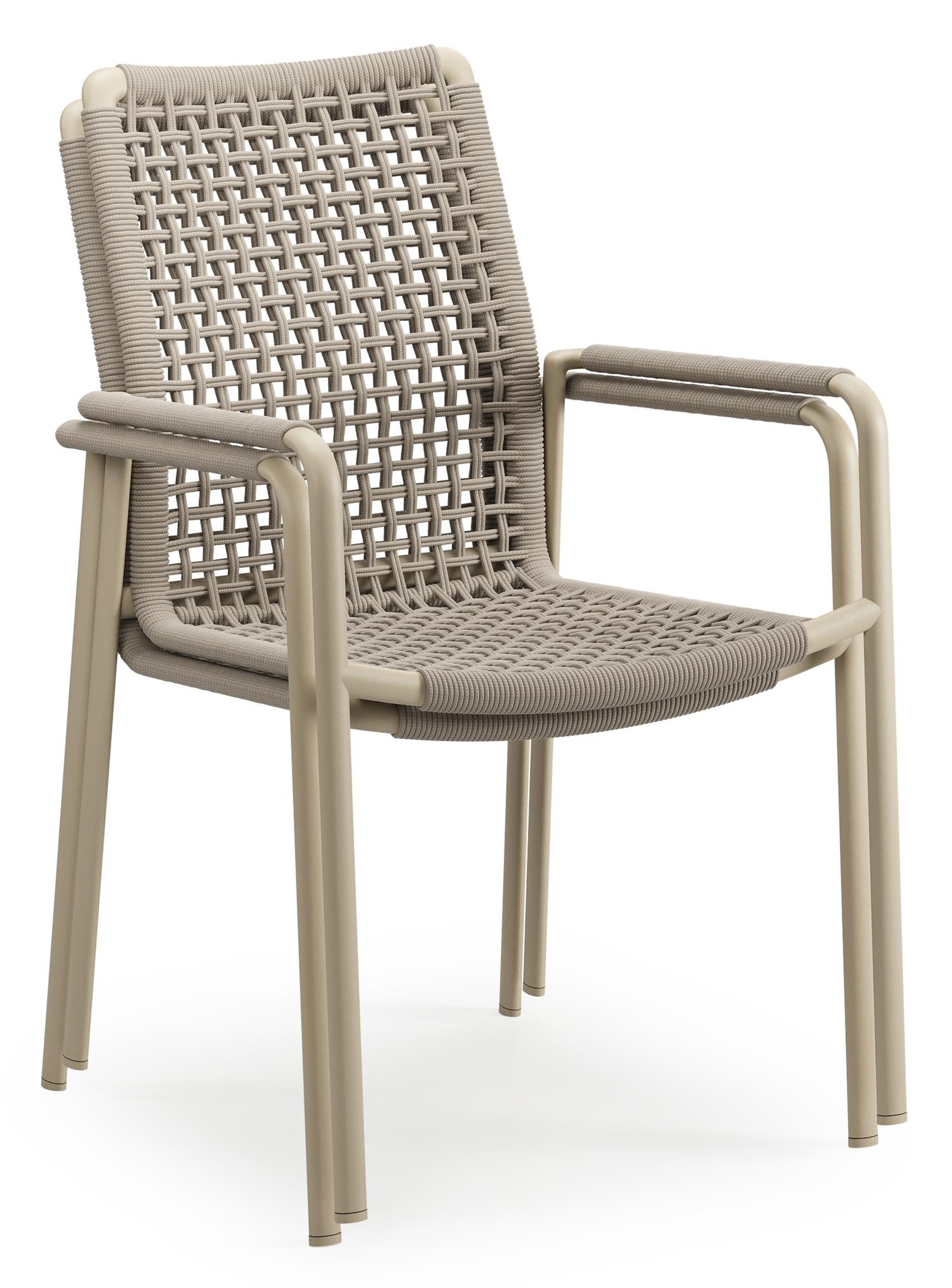 Como stapelbare tuinmeubelen in beige aluminium en beige vierkant geweven ronde rope