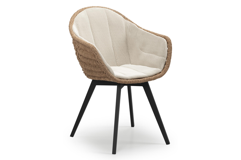 Pagino tuinstoel in zwart aluminium en naturel ronde wicker met zitkussen in All Weather Sunbrella® Luxe Lopi Marble