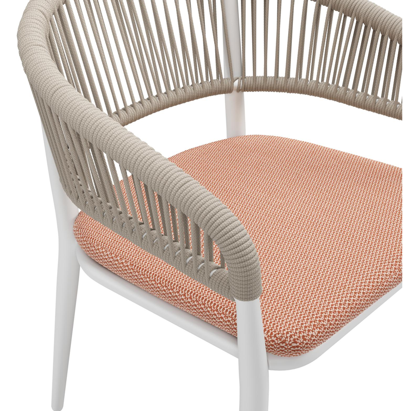 Tolfa stapelbare tuinstoel in wit aluminium en beige verticaal geweven ronde rope met stoelkussen in All Weather Sunbrella® Luxe Lopi Fawn