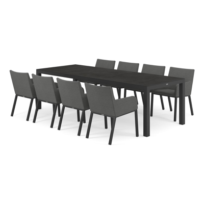 Varese tuinset in zwart aluminium en zwart volkeramiek tafelblad met 8 Rivo tuinstoelen