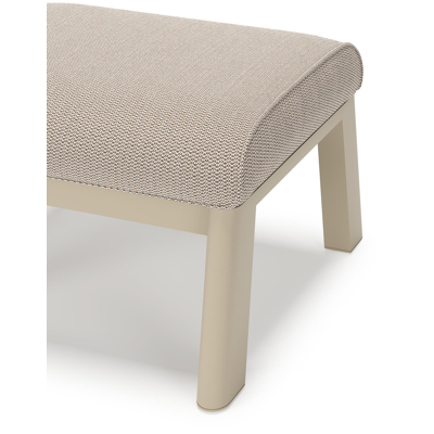 Cirello poef in beige aluminium met lopi fossil all weather sunbrella® luxe kussen
