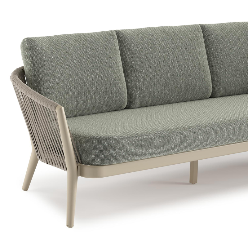 Canapé de jardin Orso en aluminium beige en corde ronde tissée verticalement beige et coussins en all weather sunbrella® luxe Savane Leaf