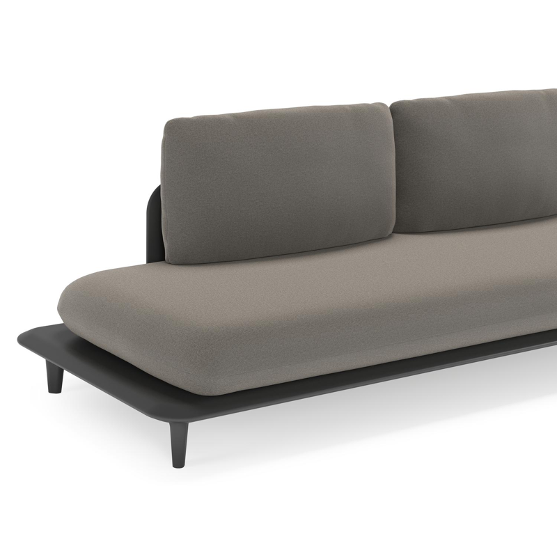 Bomero loungehoek in zwart aluminium met natte dark taupe all weather sunbrella® luxe kussen