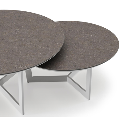 Lacrima set van 2 loungetafels rond in wit aluminium en volkeramiek Wulong - Dia. 85/65 x H 35/30 cm