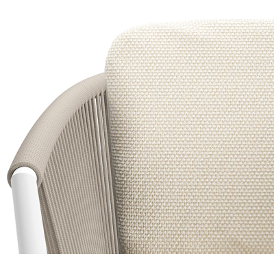 Chaise de jardin Orso en aluminium blanc et corde ronde tissée verticalement beige avec coussin luxe en All Weather Cosytica Althea Off White