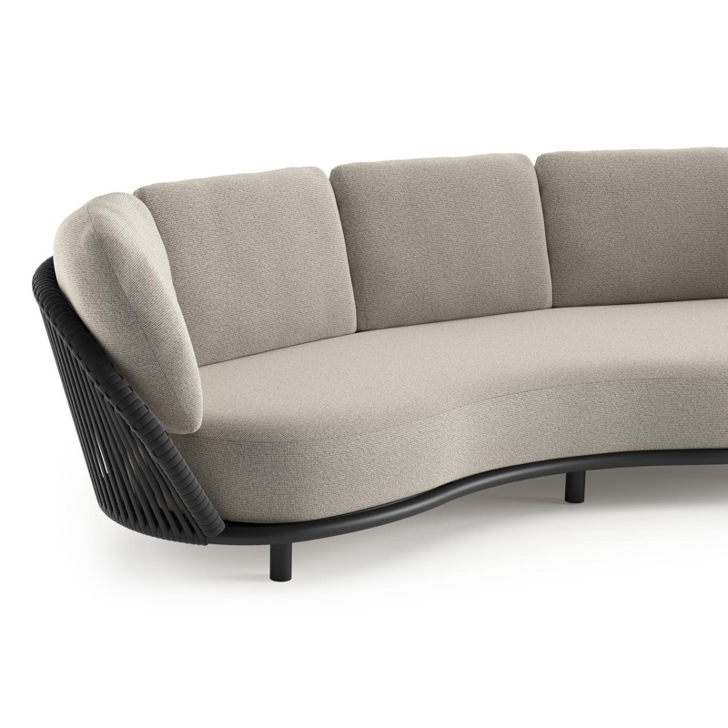 Lupino loungeset in zwart aluminium en zwart verticaal geweven luxe vlakke brede rope met firenze sand all weather solica kussen