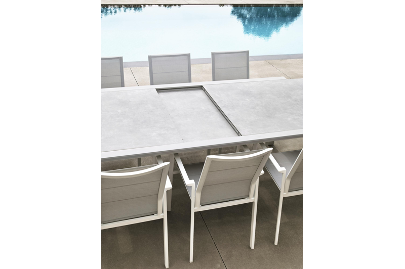 Ceramo verlengbare tuintafel in wit aluminium met tafelblad in volkeramiek - L 220 x B 106 cm